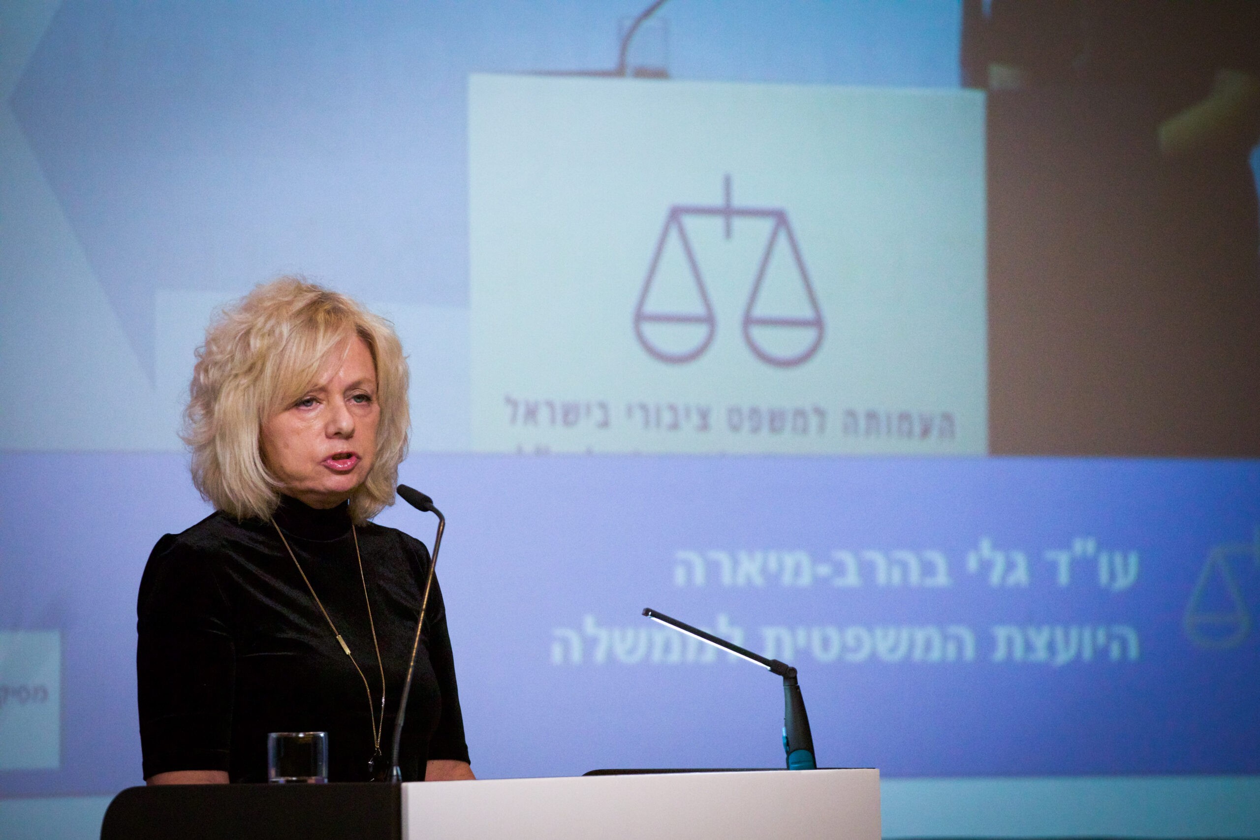 בליכוד דורשים לחקור את היועמ"שית בחשד להפרת אמונים ושוחד