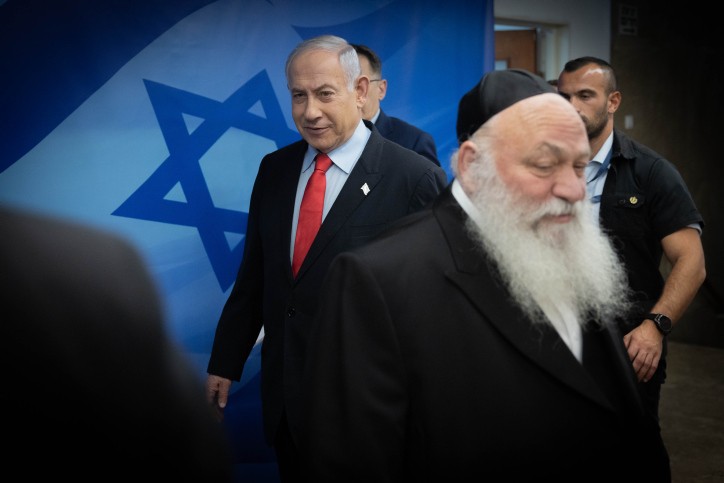 גורמים בלשכת נתניהו נגד גולדקנופף: "לא מתעלה לגודל השעה"