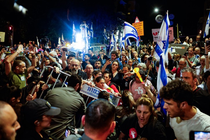 ברשת מזועזעים מהתמונות: "האויב צופה וצוחק. עד הטבח הבא"