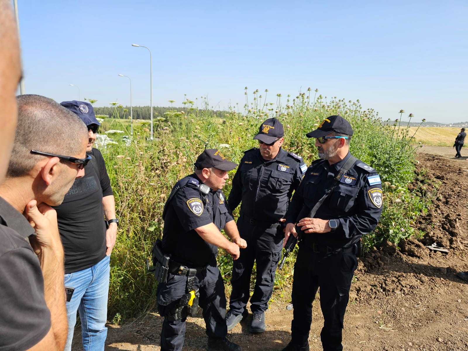 ניצב דני לוי, מפקד מחוז חוף במשטרה, בזירה | קרדיט: דוברות המשטרה