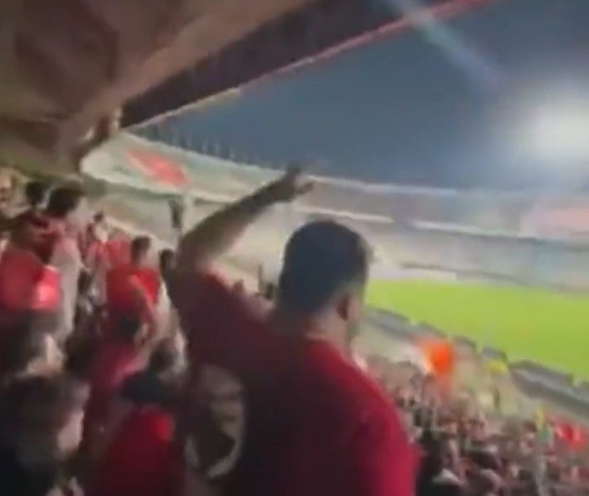 הקהל האיראני נגד משמרות המהפכה. צילום מסך
