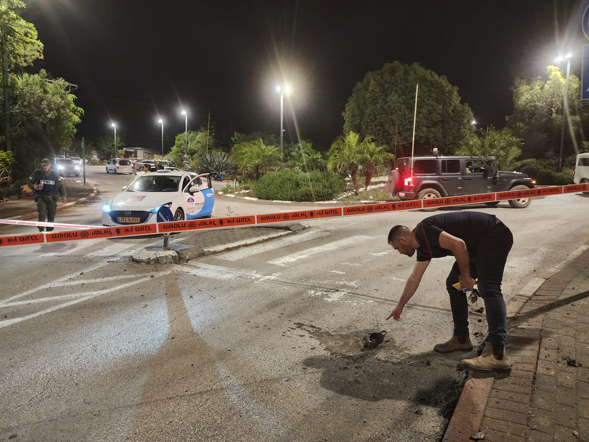 זירת נפילת רקטה בקריית שמונה | קרדיט: עיריית ק"ש