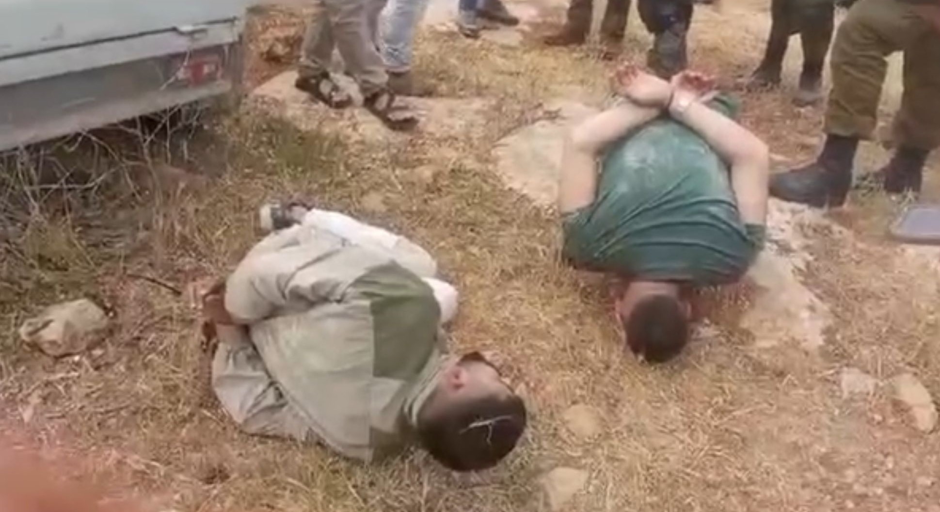 המחבלים תצפתו על החווה - ופרקו מהרכב עם הגרזן כשהוא מוסתר