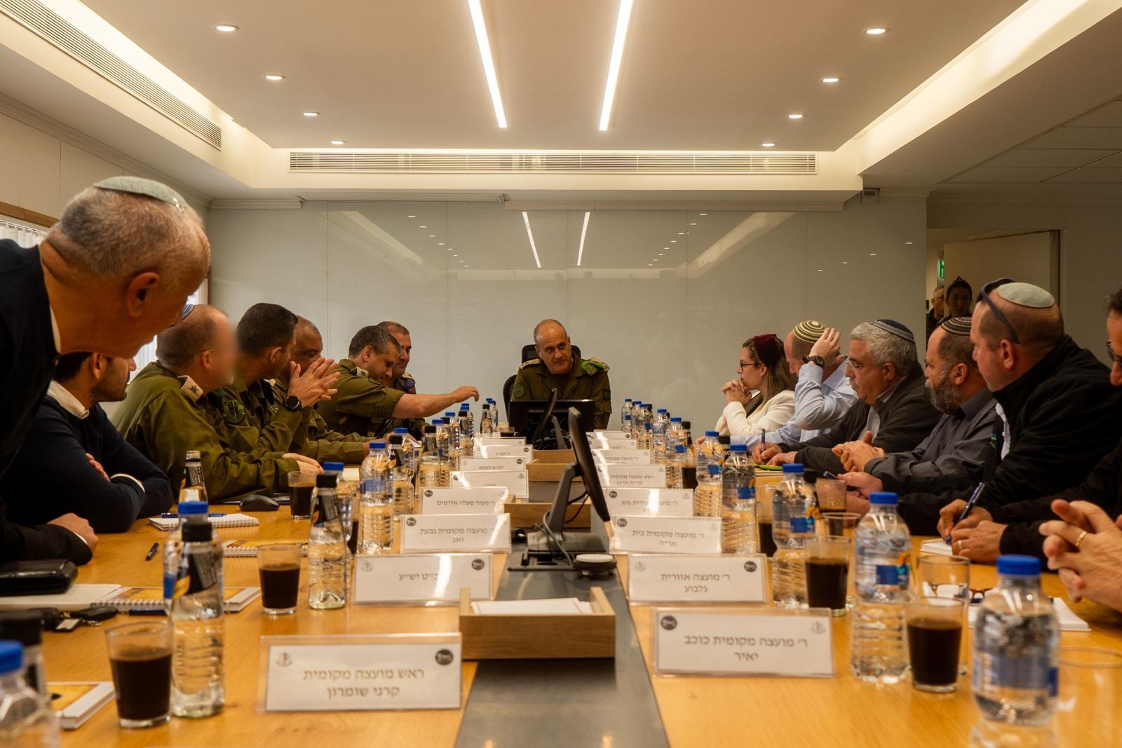 האלוף פוקס: מפרוץ המלחמה צה"ל עבר להתקפה ביהודה ושומרון