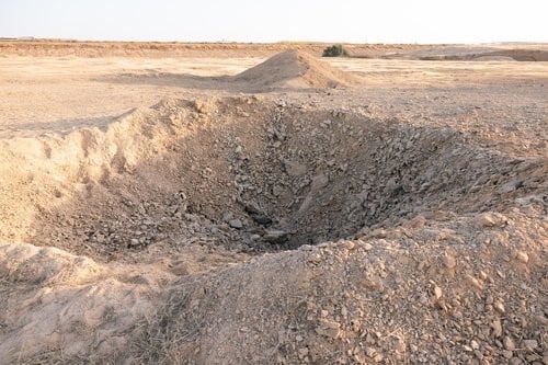 תיעוד מהפגיעה בבסיס נבטים והמשך פעילות המטוסים | צילום: דובר צה"ל