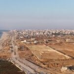 כך נראה המזח שבונה צבא ארה"ב לעזתים בחוף הרצועה | תיעוד