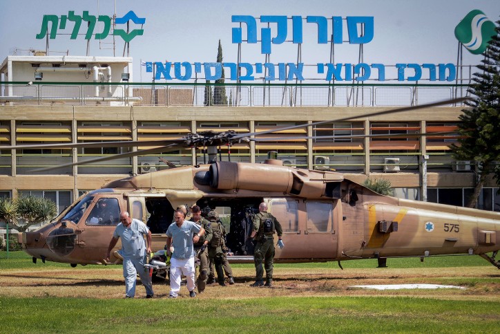 ממנחת מסוקים ועד לצוות האשפוז: בסורוקה נערכים לקליטת השבים