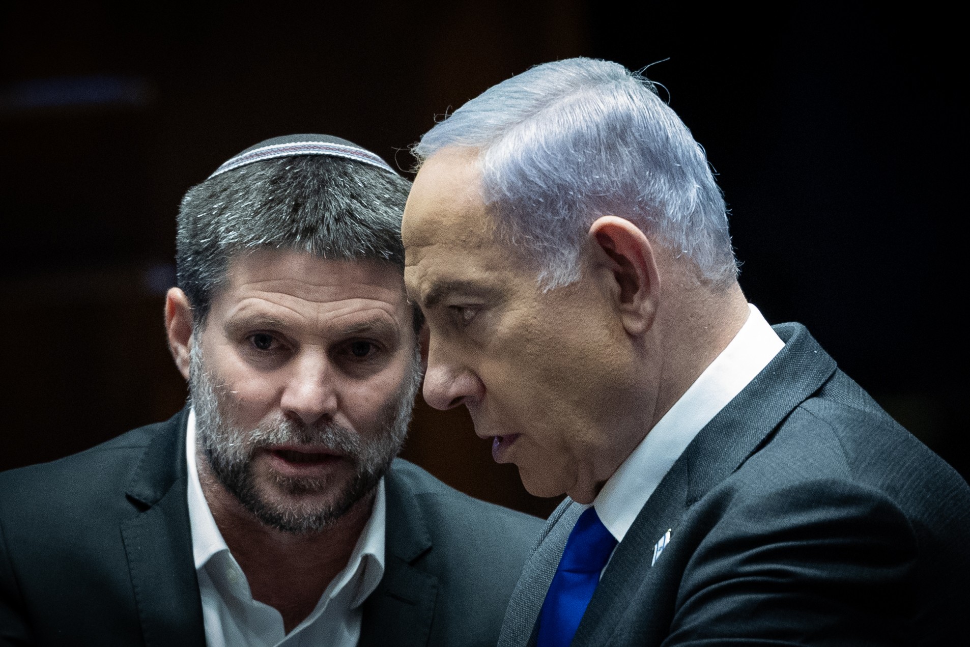הסופר רכלבסקי: "נתניהו וסמוטריץ' ראויים לחתוך ורידים"