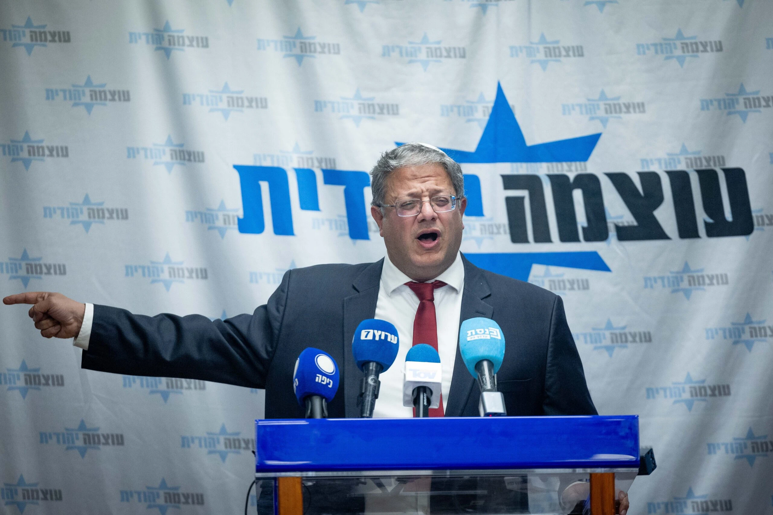בן גביר על חקירת הבכירים במשטרה ובשב"ס: "הפיכה משטרית"