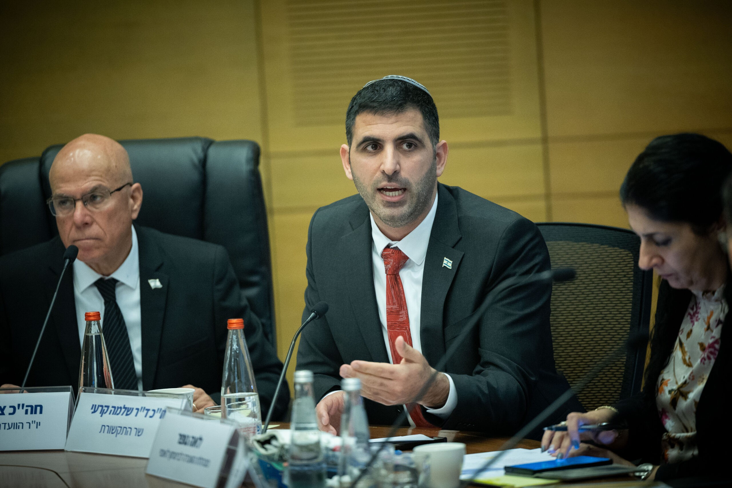 קרעי: "היועמ"שית רודפת את רעיית רה"מ במאמץ למנוע את הדחתה"