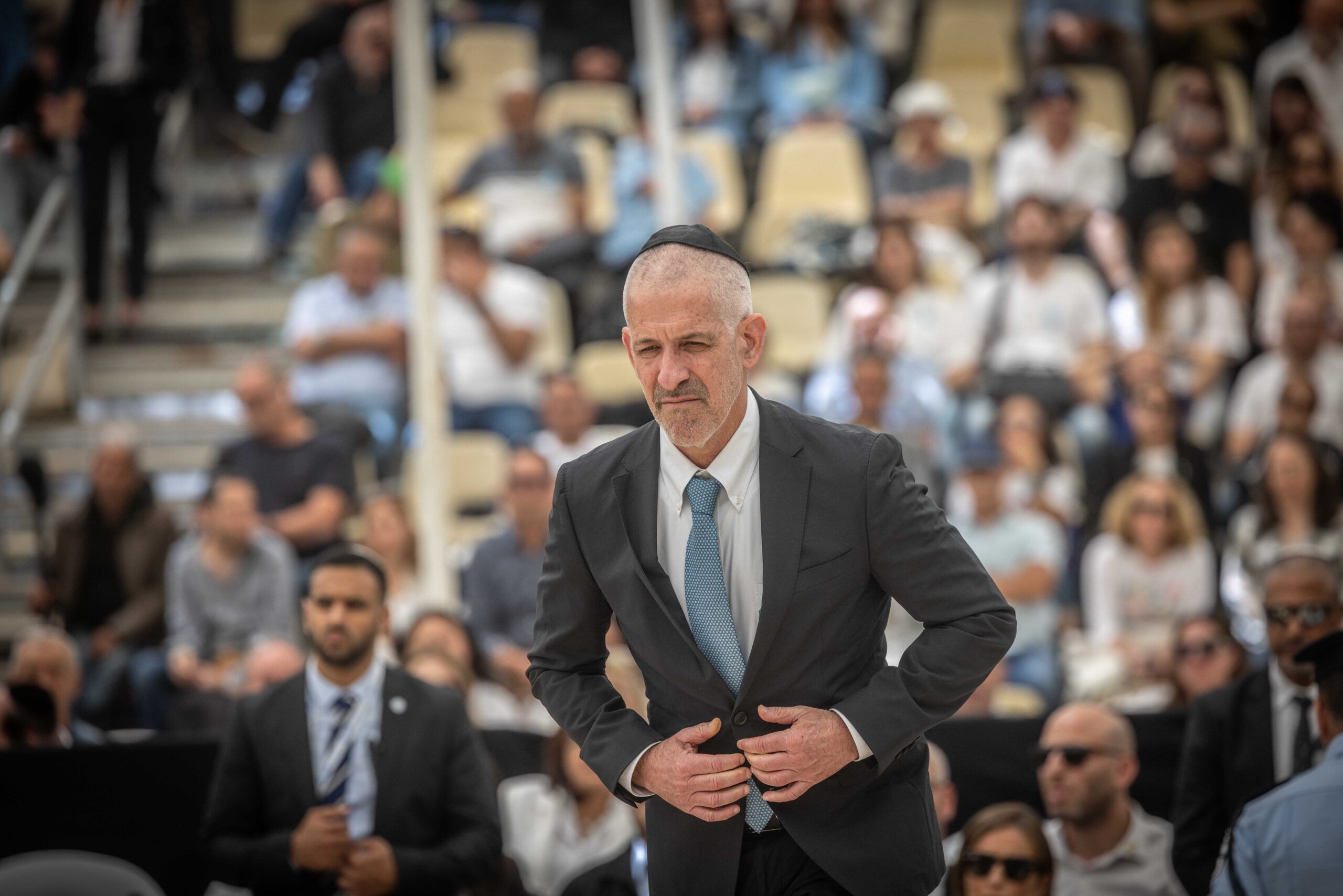 פרסום ראשון: רונן בר שלח לנתניהו את התחקירים שיתפרסמו הערב
