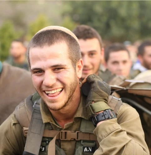 מכתביו של הלוחם שנפל נחשפים: "אני הקטן עוד רחוק משם"
