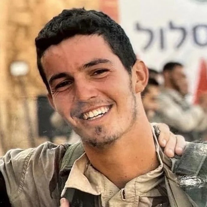 הקצין במגלן כתב להוריו: "להילחם על הארץ הזאת זה סטנדרט"