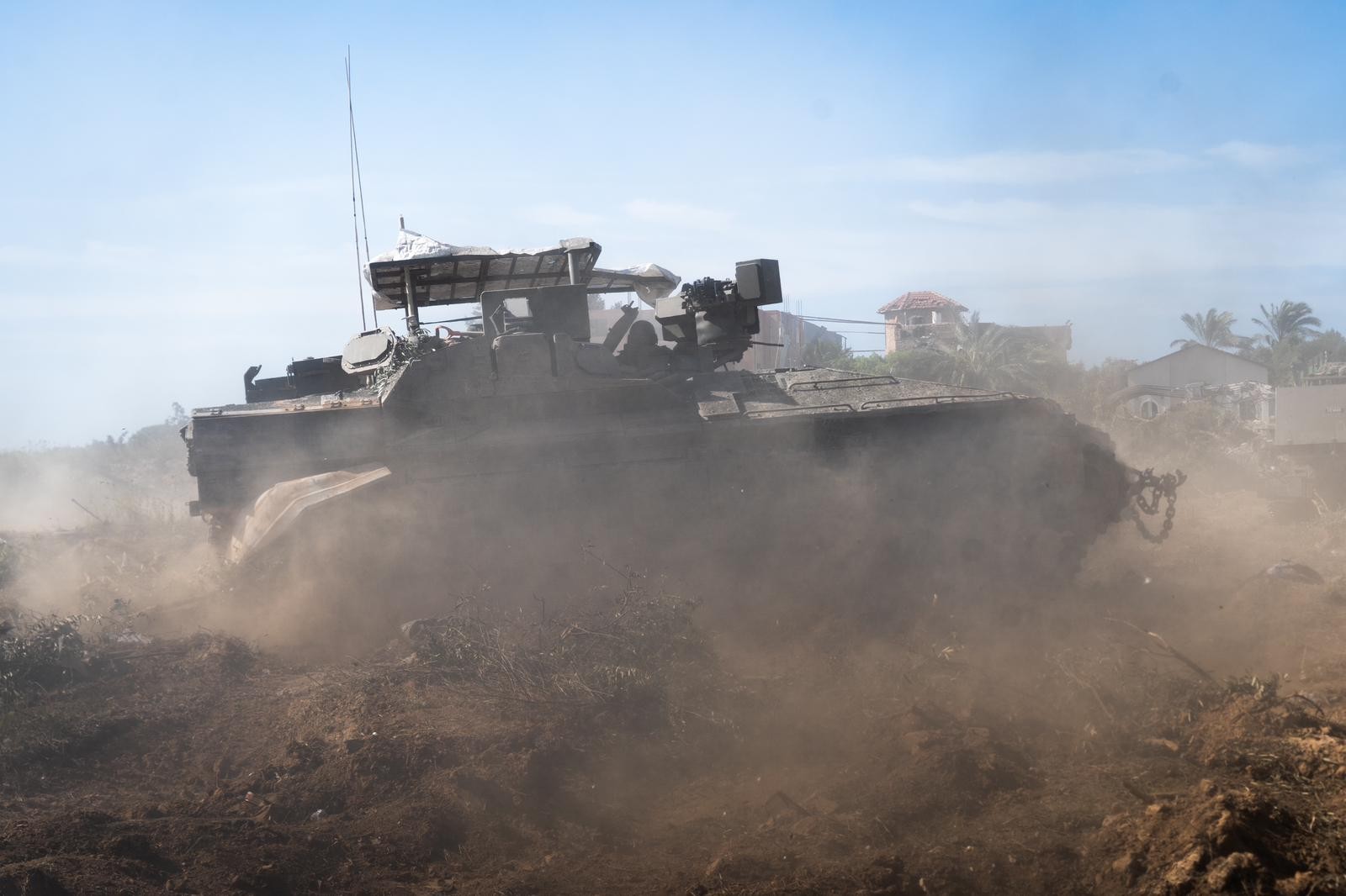 תיעוד: חיסול ממוקד על חוליית מחבלים שארבה לכוחותינו