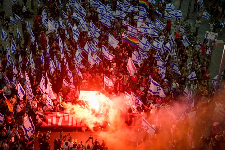 מרד, "חינוך" וסנקציות: תוכנית ההשתלטות של השמאל על המדינה