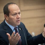 ניר ברקת על המאבק בערוץ 12: "מסע שקרים שחייב לשים לו סוף"