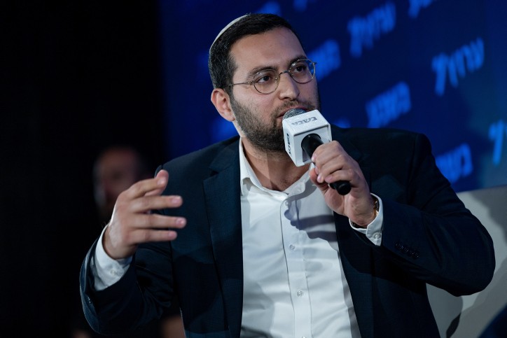 השר יצחק וסרלאוף | צילום: יונתן סינדל, פלאש 90