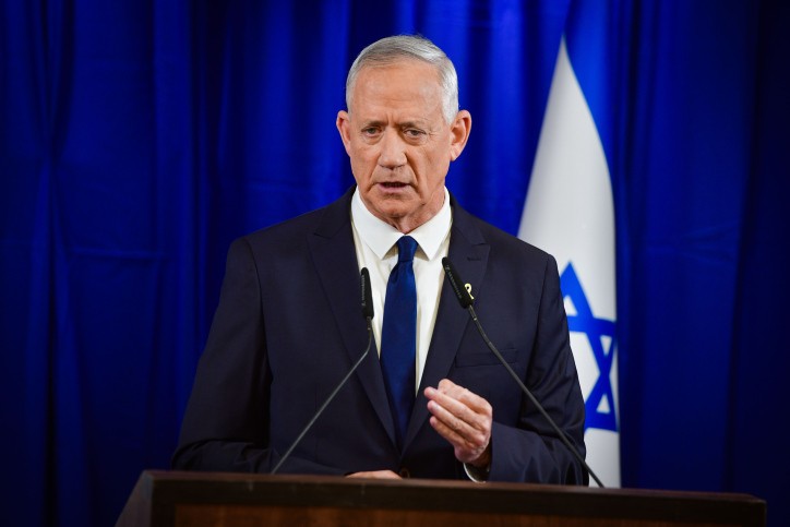 גנץ יוצא נגד הדחתו של ח"כ קרויזר ממילואים: "מסר שגוי"