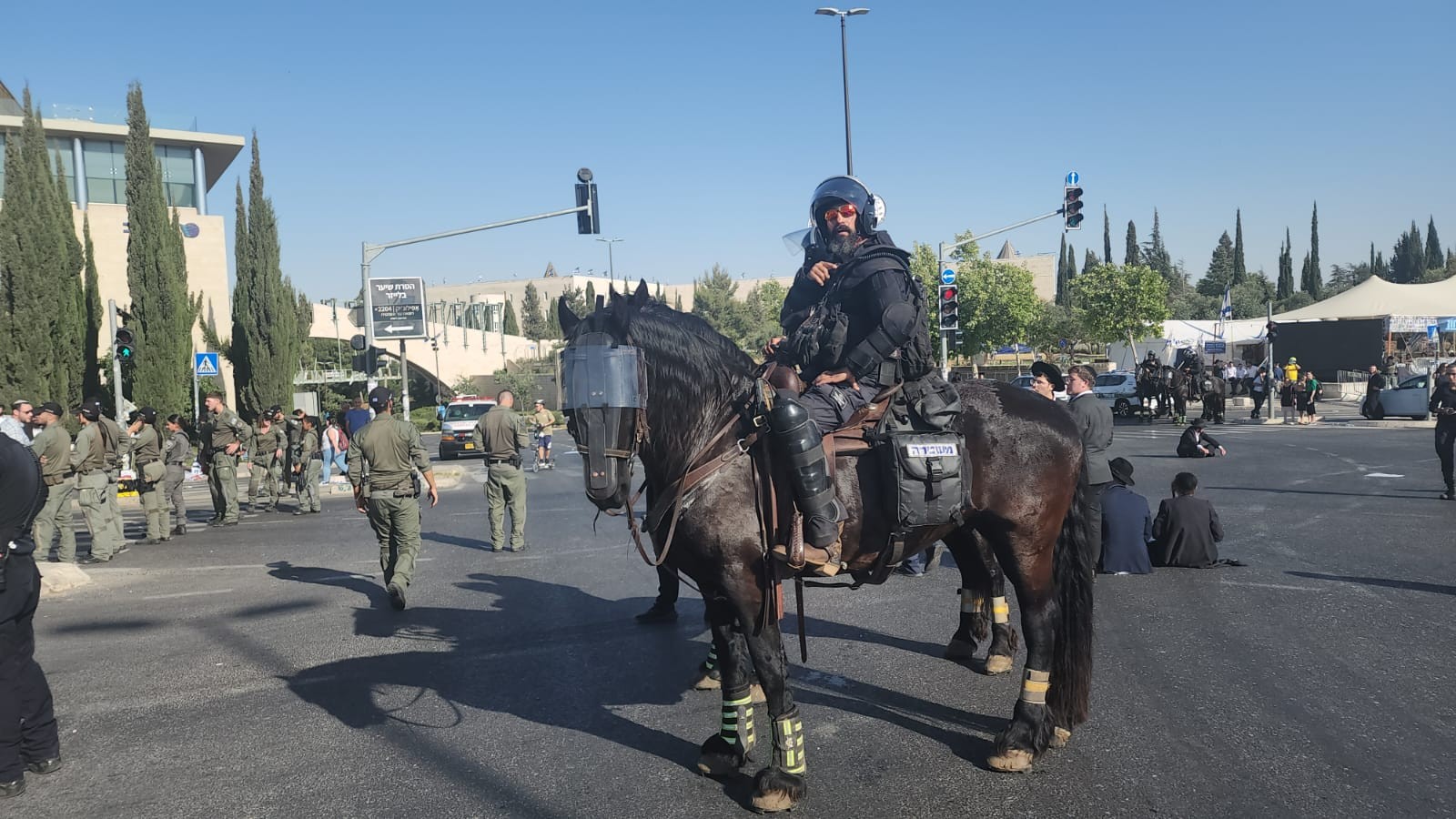 ההפגנות מחוץ לבג"ץ | צילום: מוטי קסטל