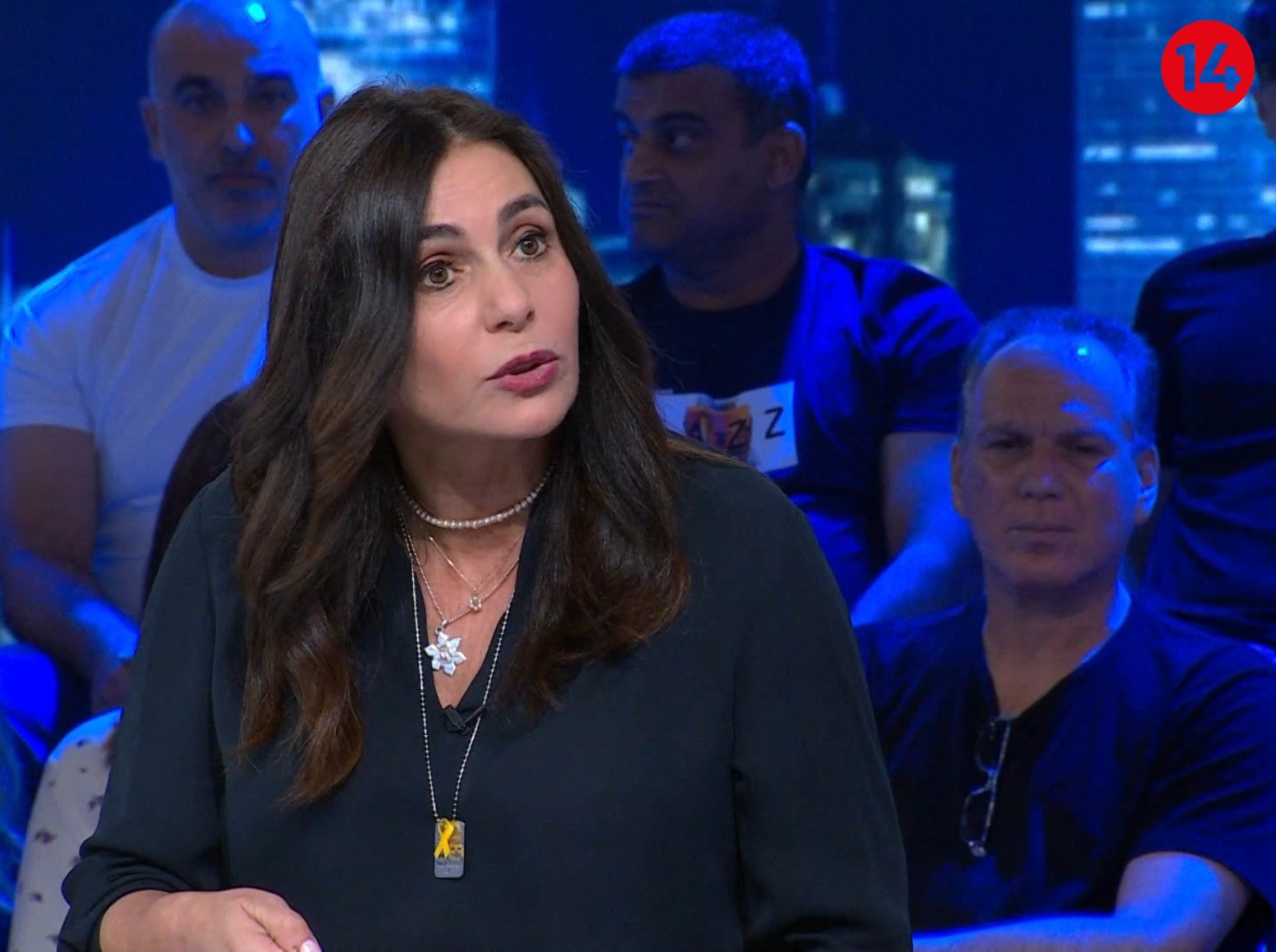השרה רגב קורצת לשמאל אחרי התחקיר נגדה: "אעשה הכל למען עסקה"