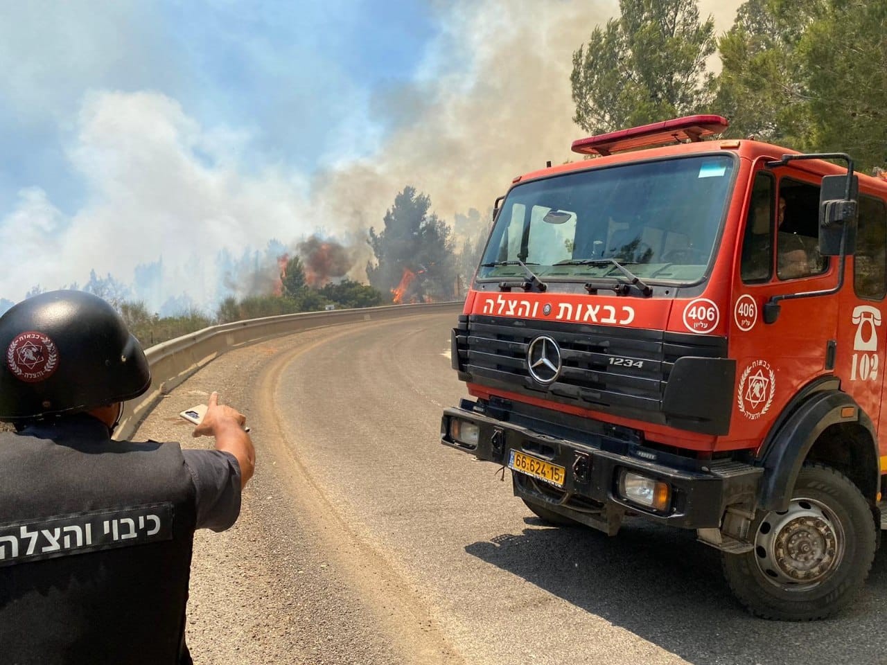 שריפות שפרצו כתוצאה מנפילות של רסיסי רקטה בצפון | צילום: לפי סעיף 27 א' לחוק זכויות יוצרים