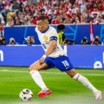 מספיק בקושי: צרפת ניצחה 0:1 את אוסטריה במשחק הפתיחה ביורו