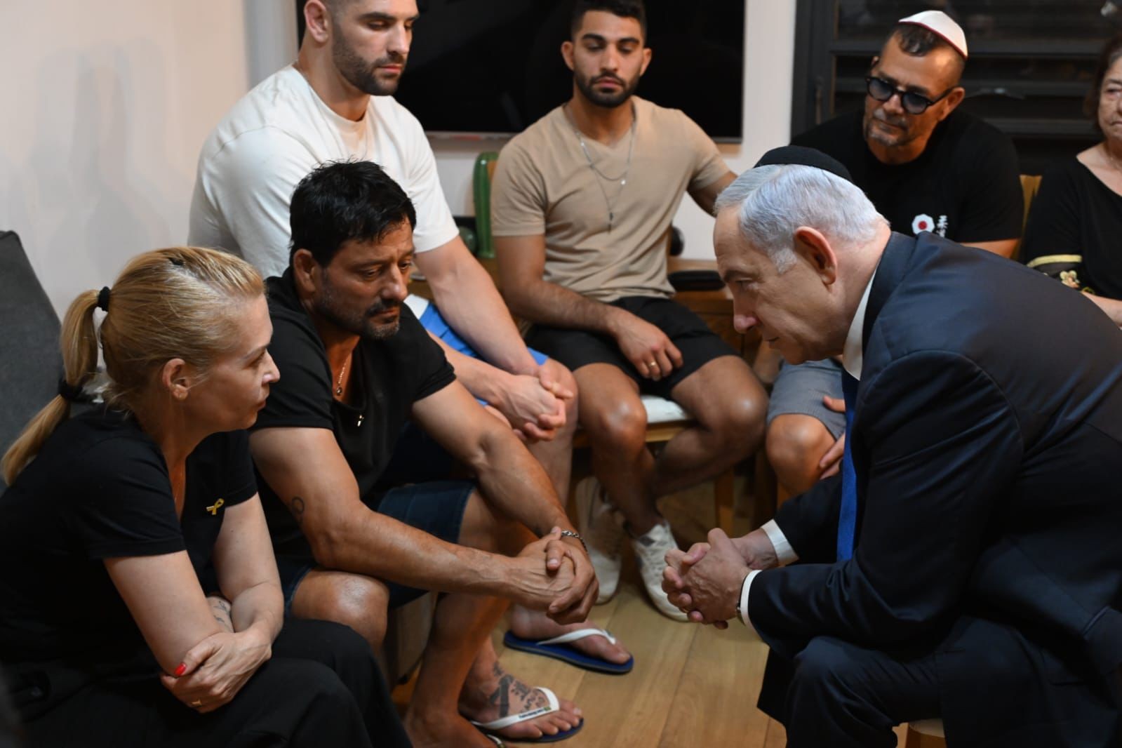 נתניהו ערך ביקור תנחומים בבית משפחתו של עומר סמדג'ה ז"ל
