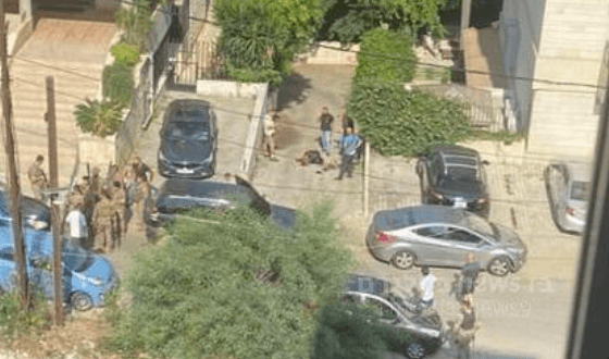 זירת הפיגוע ליד שגרירות ארה"ב בביירות. צילום: רשתות ערביות