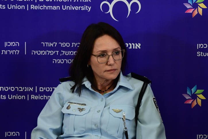 טלטלה במשטרה: ראש אגף המבצעים פורשת מתפקידה