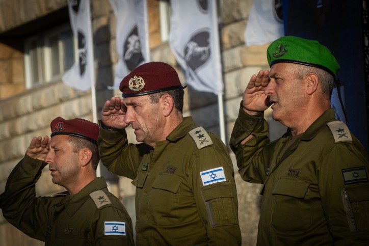 זעם ברשת: "מה שאסור לוינטר על אזרחי - מותר לפוקס על מדים"