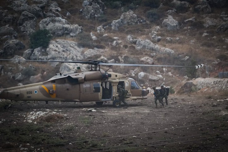 60 שיגורים חצו משטח לבנון, חייל מילואים נפצע מפגיעת טיל נ"ט