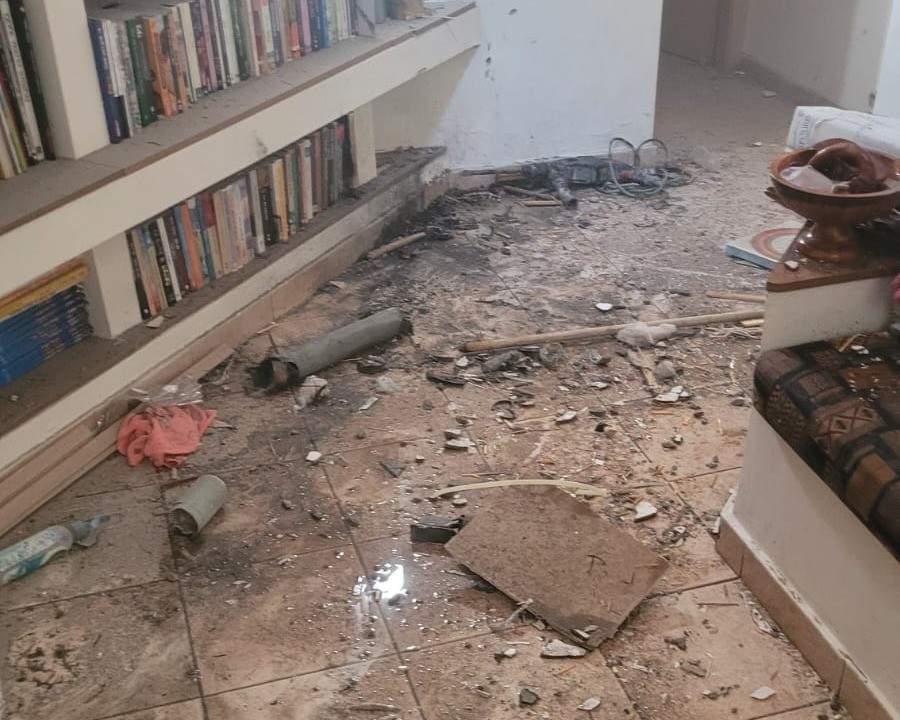 הירי לעוטף עזה: פגיעה ישירה בבית בשדות נגב, אין נפגעים