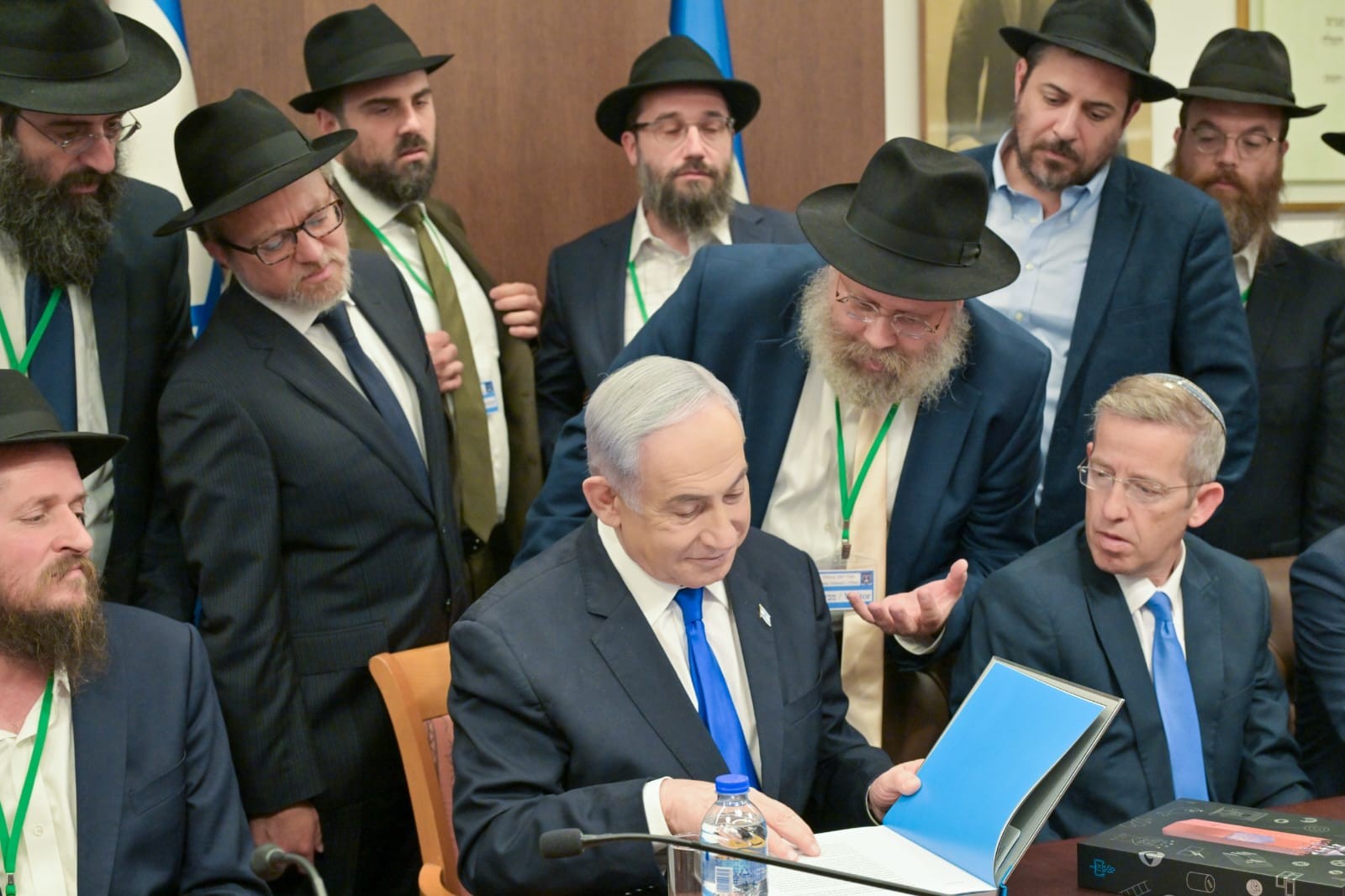 נתניהו נפגש עם שלוחי חב"ד: "אל תירתעו, אתם השגרירים שלנו״