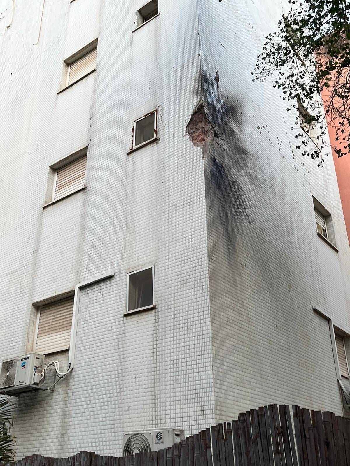 פגיעה ישירה במפעל בקריית שמונה, לא הופעלה התרעה