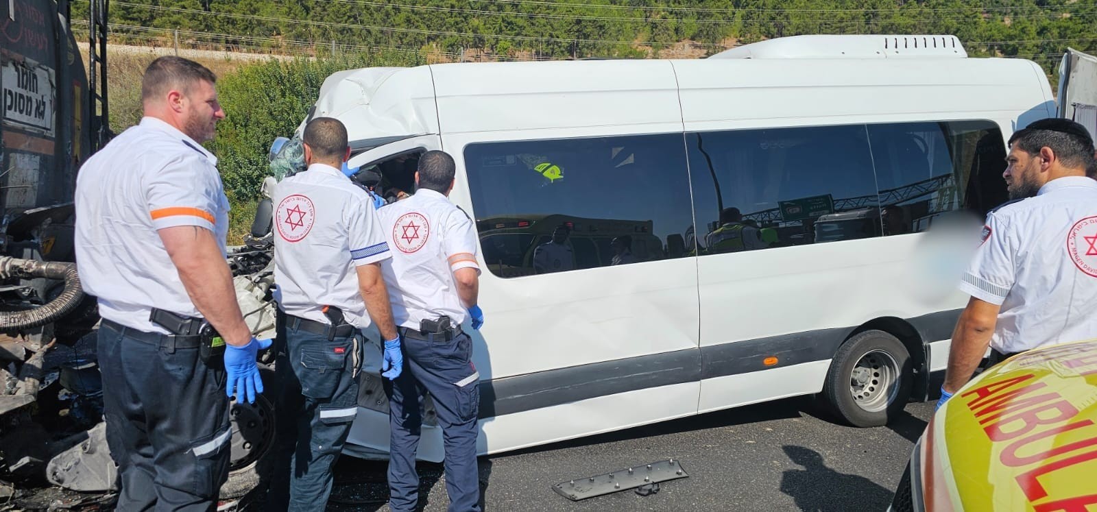 15 פצועים בתאונת דרכים קשה בכביש 6, מהם 3 במצב קשה
