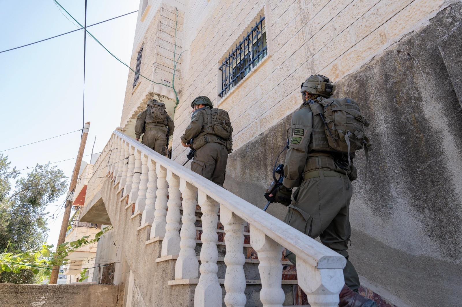 בתום מצוד: החשוד בניסיון הפיגוע ליד קריית ארבע - נעצר | צפו