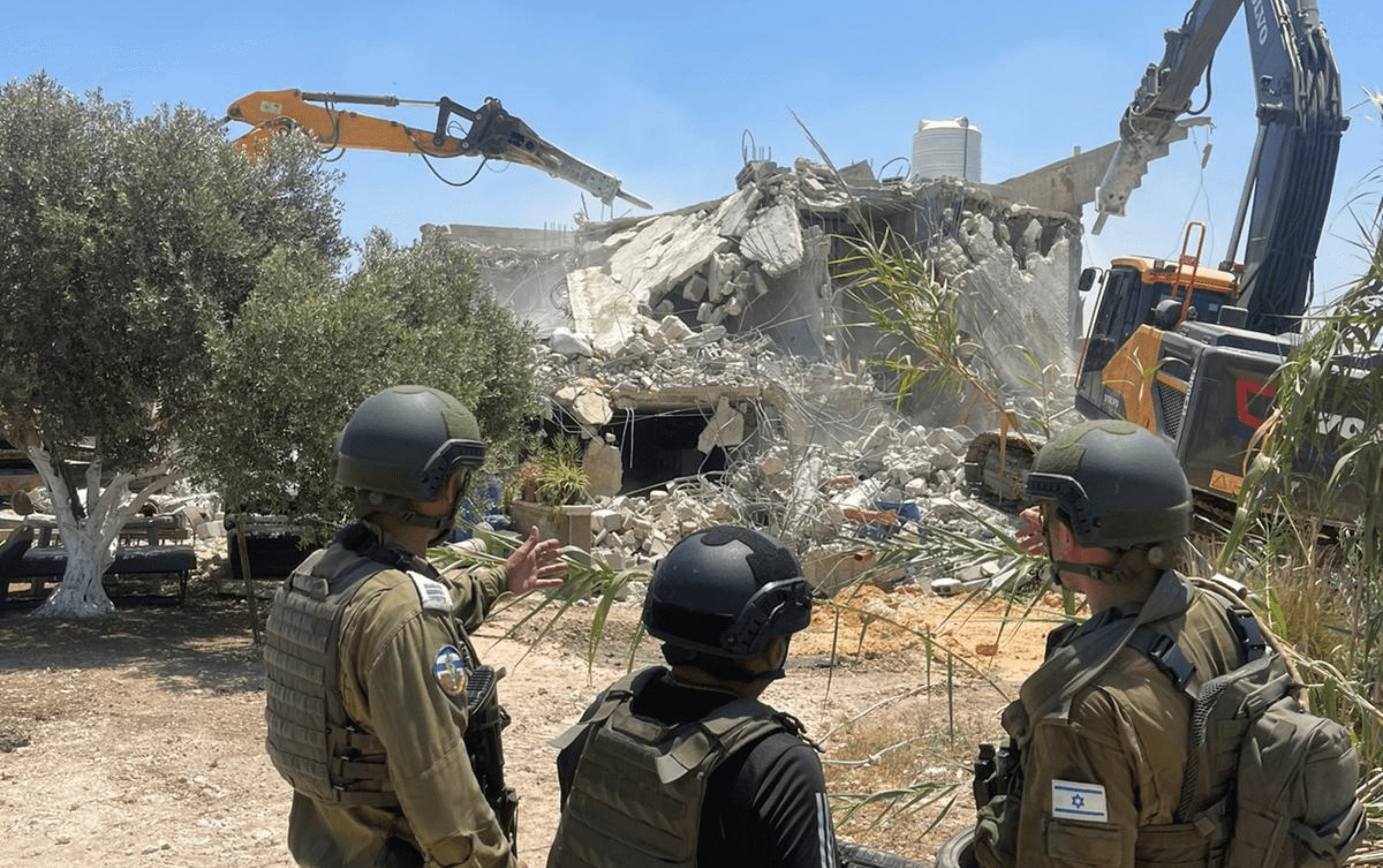 צה"ל הרס מבנים ששימשו להנחת מטענים וירי לישוב בת חפר