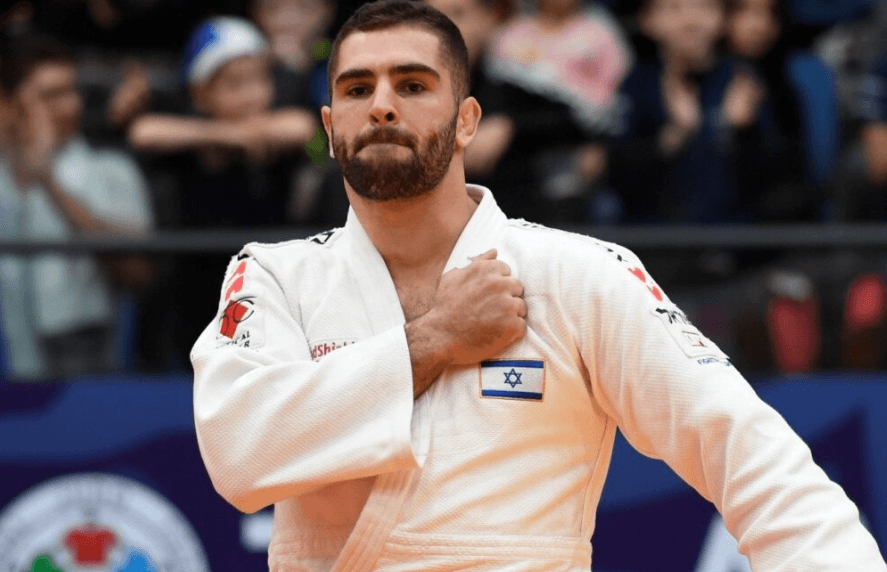 "רכיבה צורנית": ענף הספורט החדש של פיטר פלצ'יק