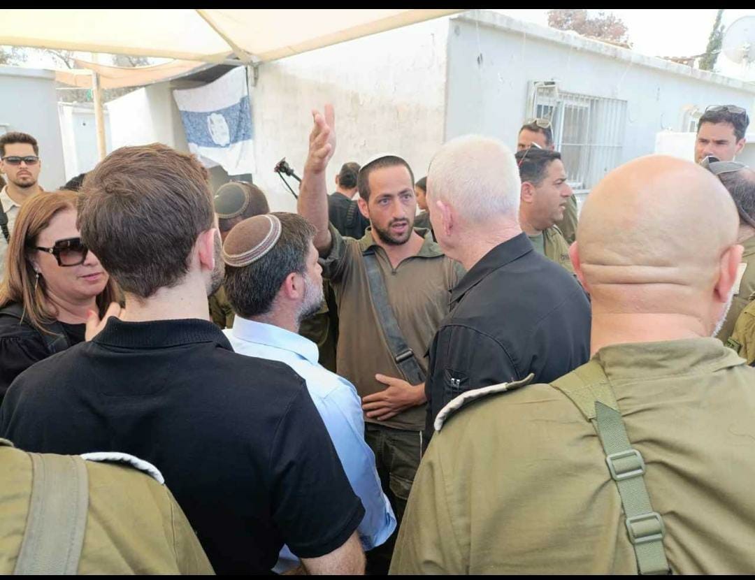 אח שכול לגלנט: "אנחנו לא יכולים עם האמירות לצאת מפילדלפי"