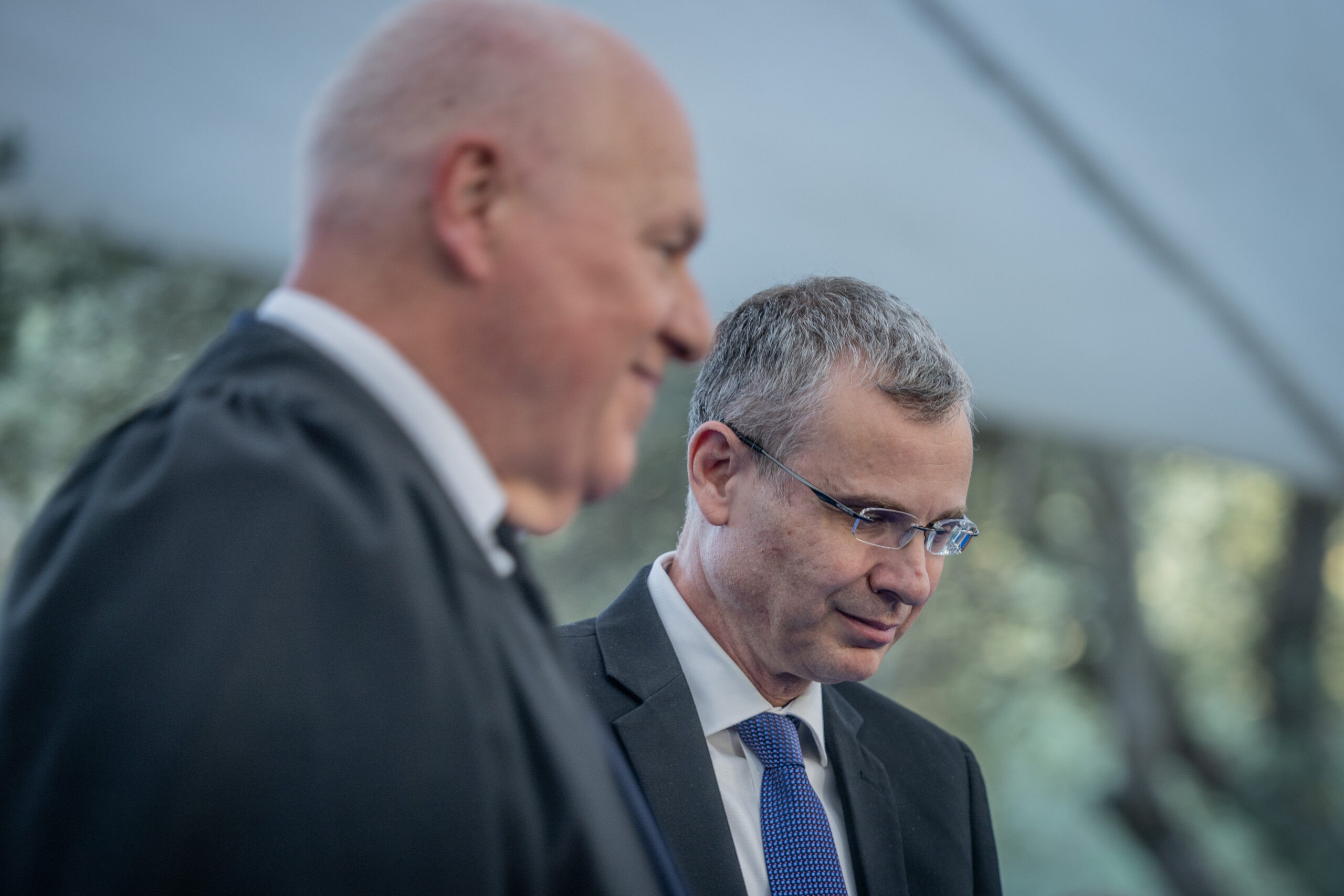 השר לוין לא ישתף פעולה עם בג"ץ: "אכנס את הוועדה בשדה תימן"