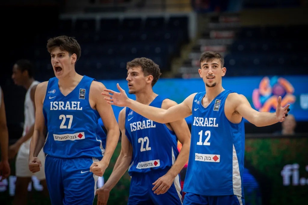 היסטוריה: נבחרת ישראל הדהימה את צרפת ועלתה לאליפות העולם