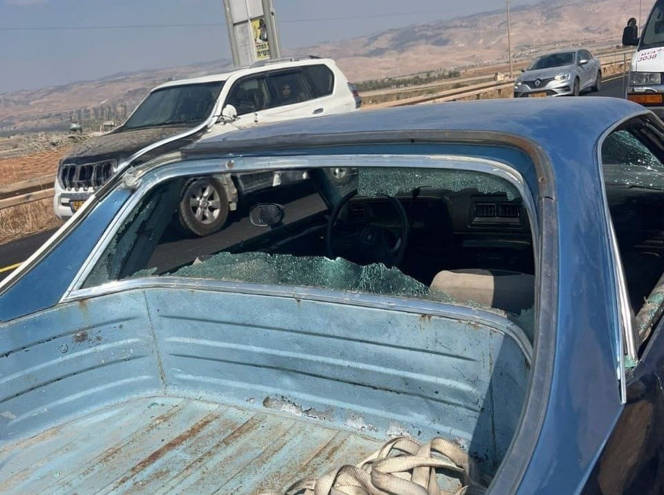 פיגוע ירי בצומת מחולה שבבקעה: שני פצועים, אחד במצב אנוש | עכשיו 14
