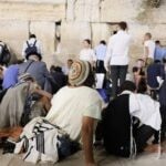 תשעה באב תשפ"ה: כל ההלכות והמנהגים לצום שחל במוצאי שבת