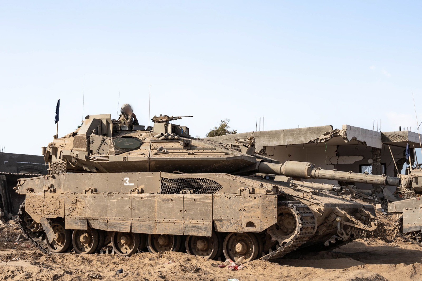 מנהרה באורך קילומטר וחצי הושמדה בלב חאן יונס | תיעוד