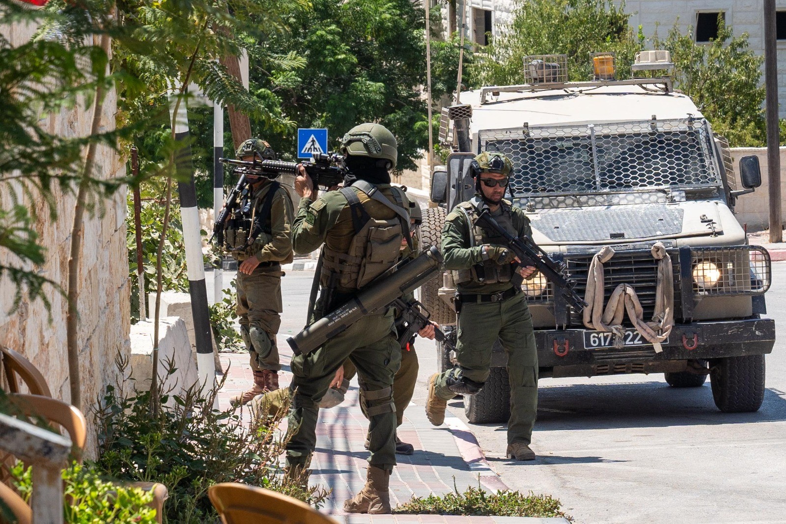 צה"ל מיפה את ביתו של המחבל שביצע את הפיגוע בחולון | תיעוד