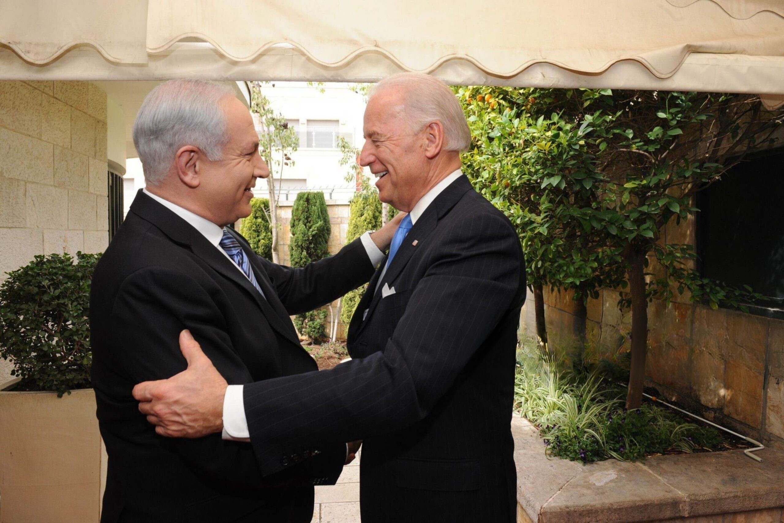 "לעולם לא אבין את אלו שמצדיקים את ביידן ולא את נתניהו"