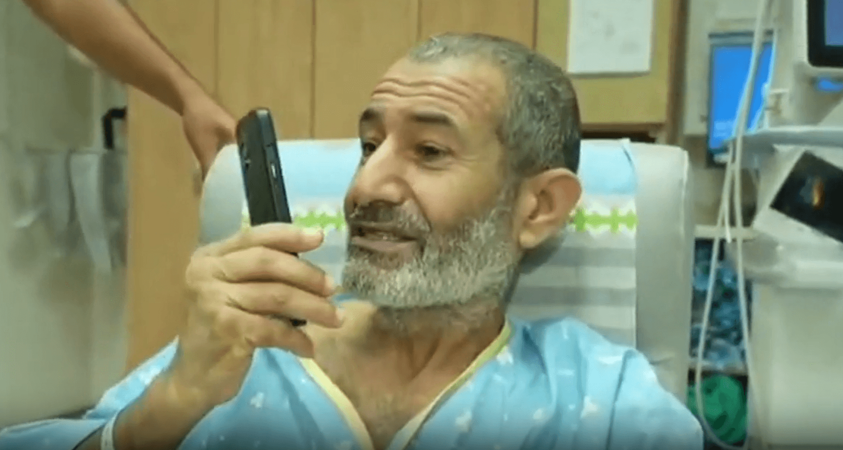 "אהלן וסהלן יא אבו יאיר": השיחה של נתניהו עם החטוף | תיעוד