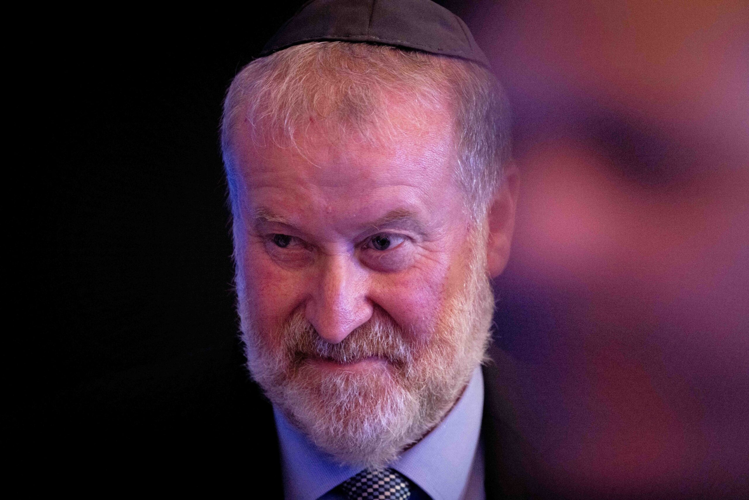 סקר חדשות 14: רוב מוחץ בציבור סבור שיש לחקור את מנדלבליט