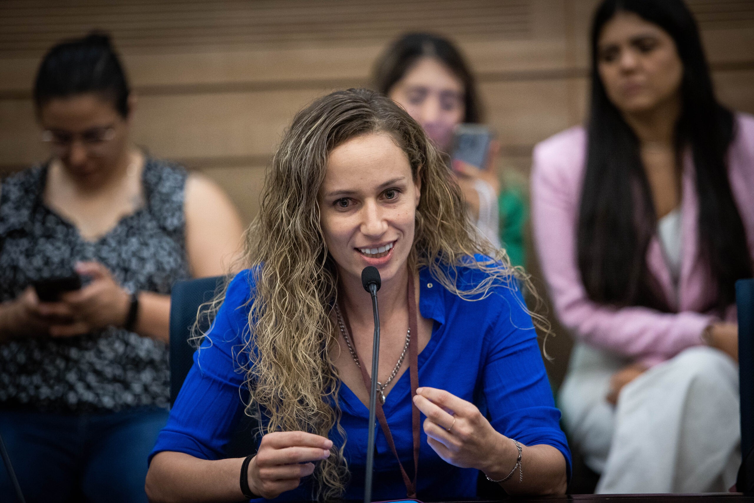 אחרי הסערה: מאמן הפועל תל אביב פוטר, שחקניות הקבוצה יקנסו