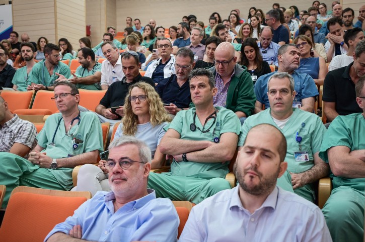 "זה לא חוקי ולא מוסרי": הרופאים שחוששים לדבר על השביתה | עכשיו 14